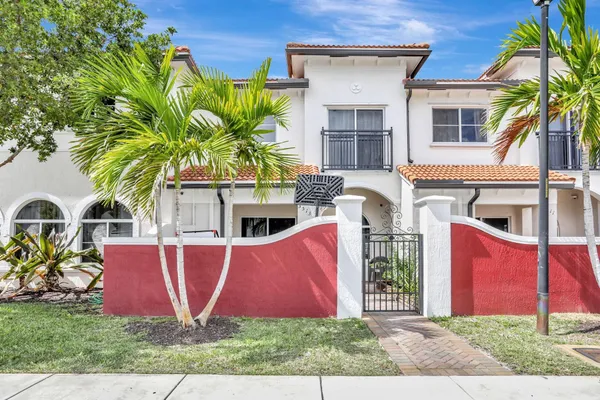 $319,900 | 3513 Northwest 29th Court, Lauderdale Lakes, FL 33311