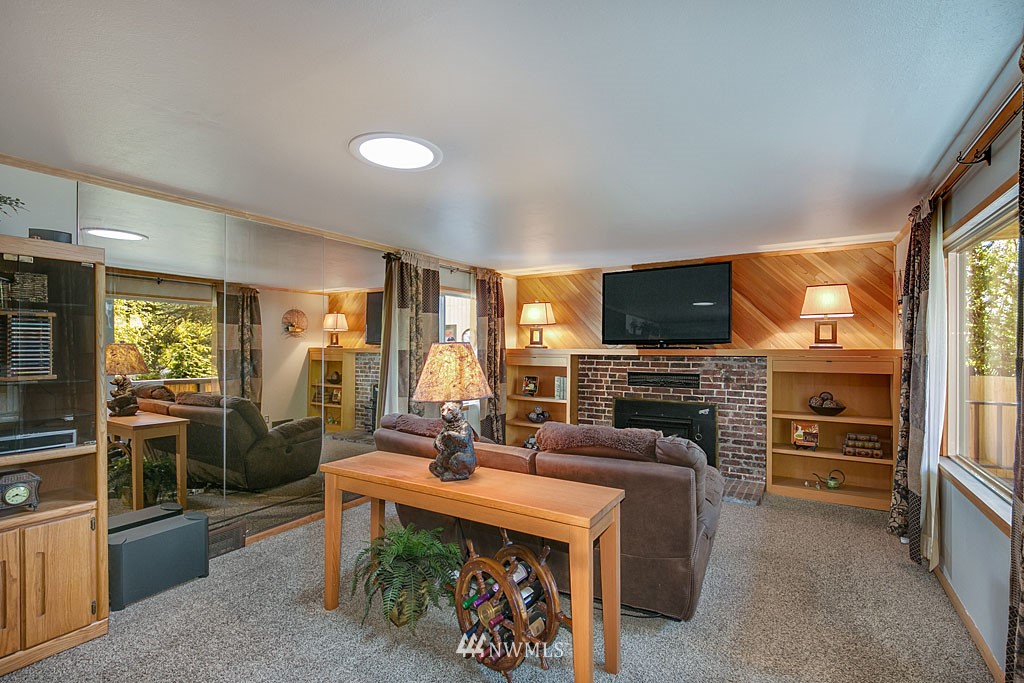 6520 Delridge Way Southwest Seattle, WA 98106 - Photo 7 of 17 Gallery Image 7