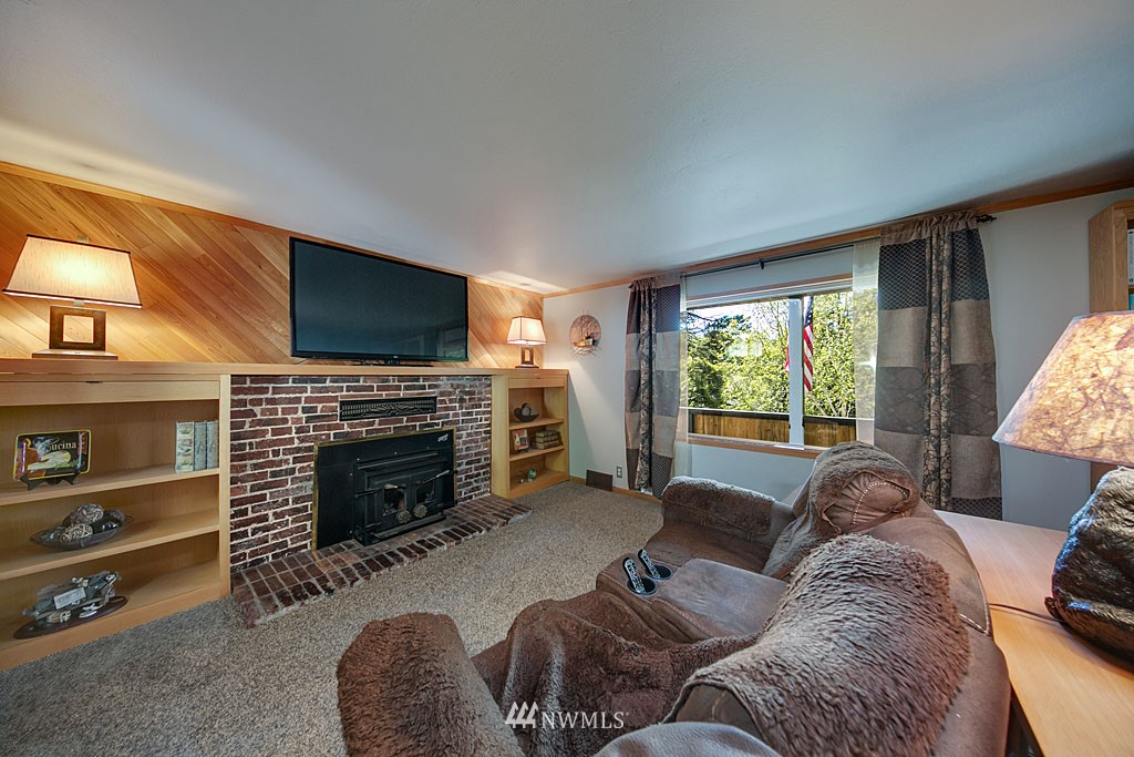 6520 Delridge Way Southwest Seattle, WA 98106 - Photo 8 of 17 Gallery Image 8