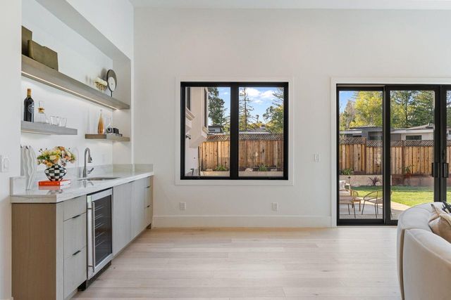 $4,700,000 | 18071 Saratoga-Los Gatos Road, Monte Sereno, CA 95030