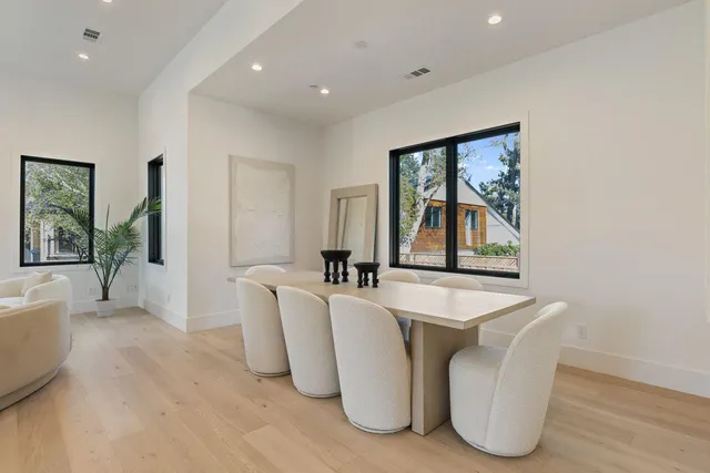 $4,700,000 | 18071 Saratoga-Los Gatos Road, Monte Sereno, CA 95030