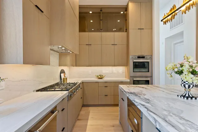 $4,700,000 | 18071 Saratoga-Los Gatos Road, Monte Sereno, CA 95030