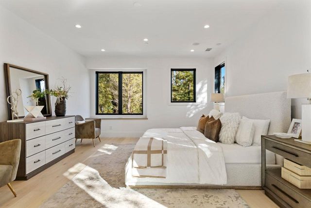 $4,700,000 | 18071 Saratoga-Los Gatos Road, Monte Sereno, CA 95030