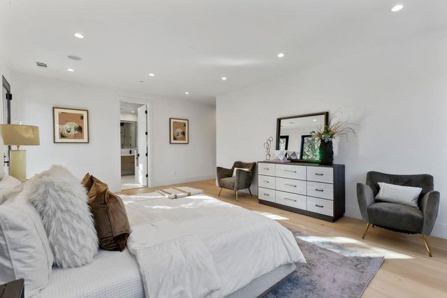 $4,700,000 | 18071 Saratoga-Los Gatos Road, Monte Sereno, CA 95030