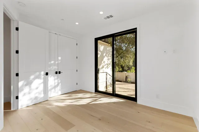 $4,700,000 | 18071 Saratoga-Los Gatos Road, Monte Sereno, CA 95030