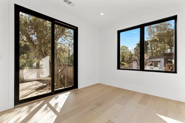 $4,700,000 | 18071 Saratoga-Los Gatos Road, Monte Sereno, CA 95030