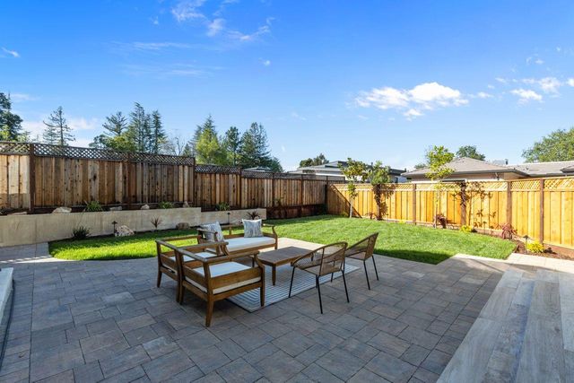 $4,700,000 | 18071 Saratoga-Los Gatos Road, Monte Sereno, CA 95030