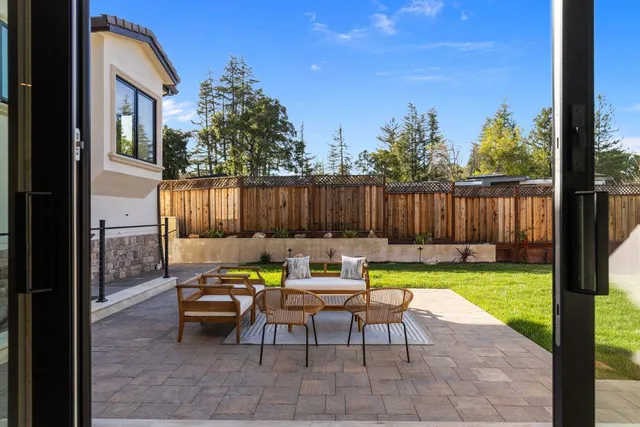 $4,700,000 | 18071 Saratoga-Los Gatos Road, Monte Sereno, CA 95030