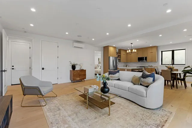 $4,700,000 | 18071 Saratoga-Los Gatos Road, Monte Sereno, CA 95030