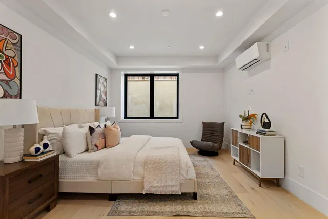 $4,700,000 | 18071 Saratoga-Los Gatos Road, Monte Sereno, CA 95030