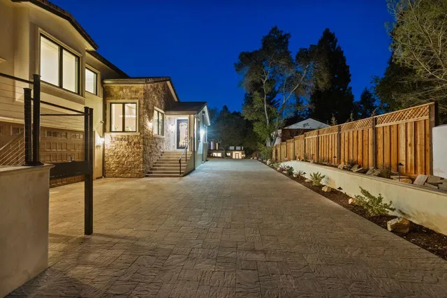 $4,700,000 | 18071 Saratoga-Los Gatos Road, Monte Sereno, CA 95030