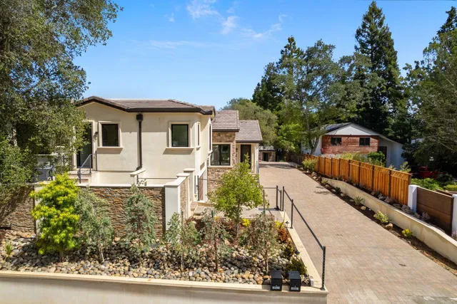 $4,700,000 | 18071 Saratoga-Los Gatos Road, Monte Sereno, CA 95030