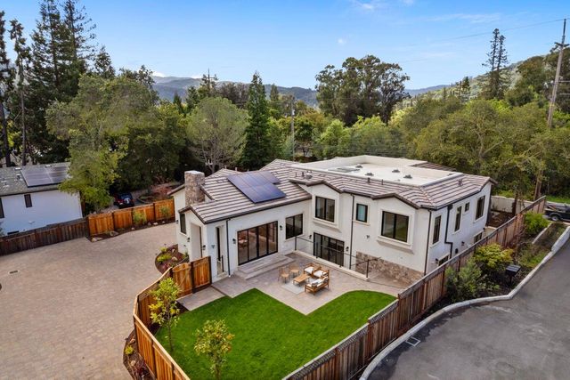 $4,700,000 | 18071 Saratoga-Los Gatos Road, Monte Sereno, CA 95030