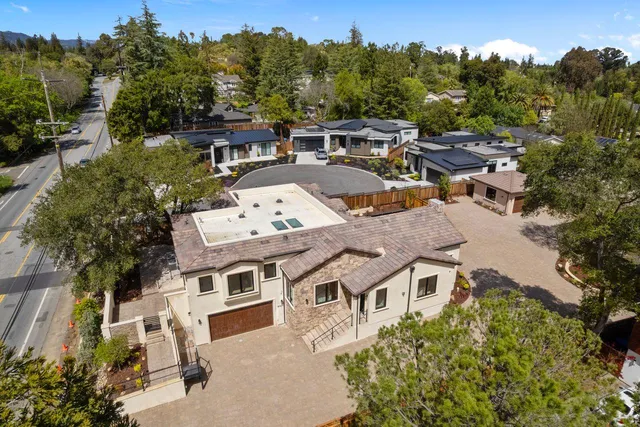 $4,700,000 | 18071 Saratoga-Los Gatos Road, Monte Sereno, CA 95030
