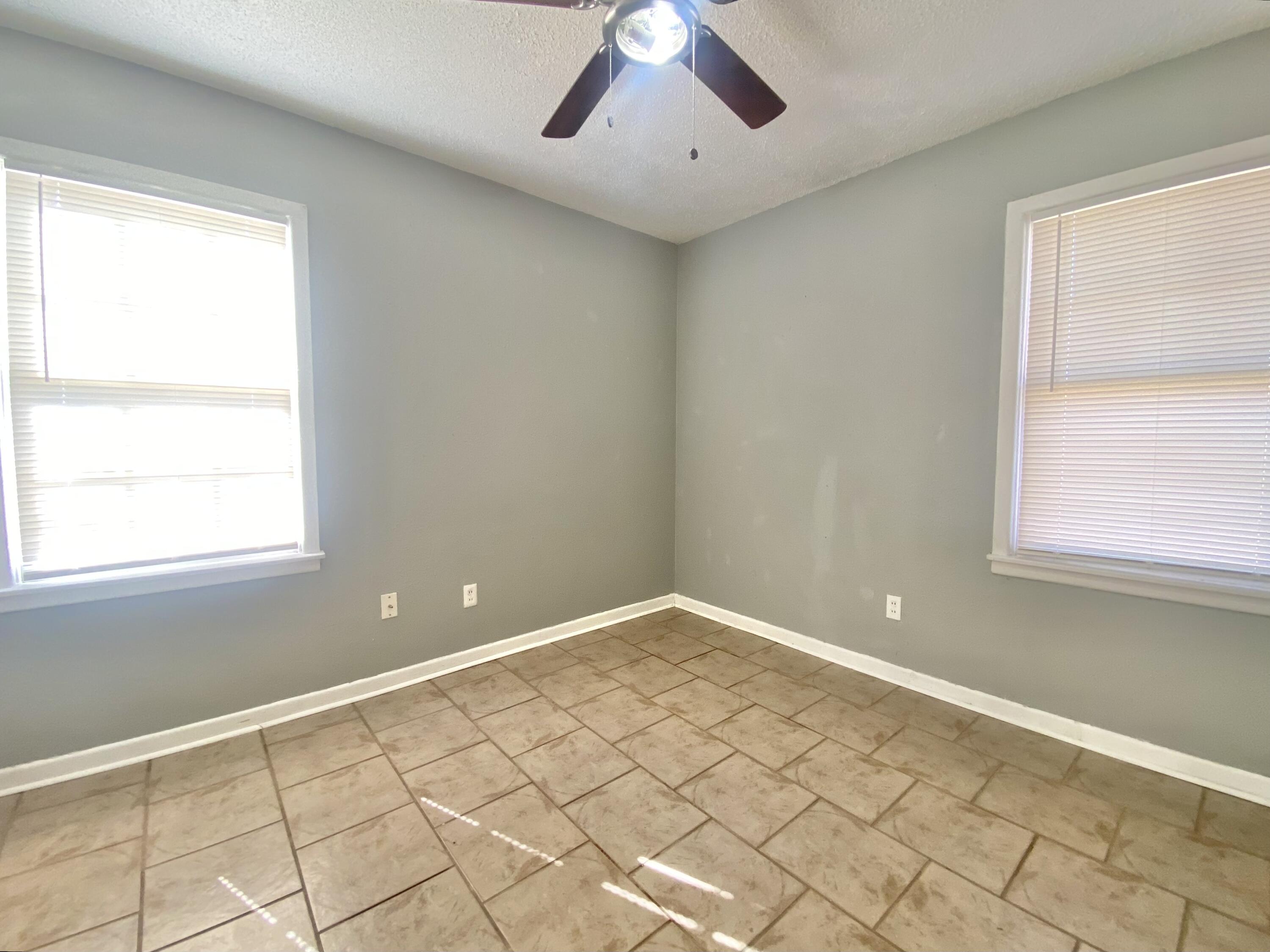 2408 East 8th Street Lubbock, TX 79403 - Photo 7 of 11 original-8