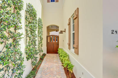 244 East Boca Raton Road Boca Raton, FL 33432 - Photo 2 of 27 Entry Way
