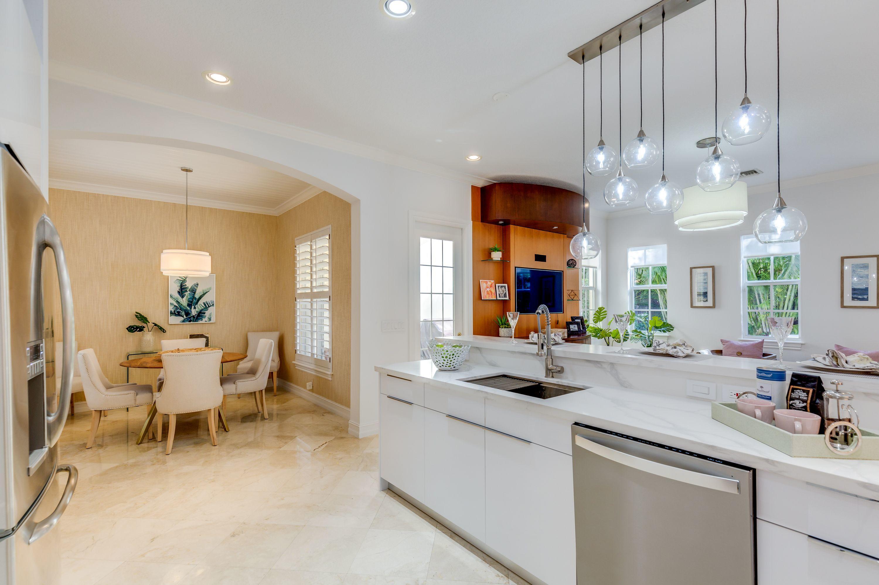 244 East Boca Raton Road Boca Raton, FL 33432 - Photo 9 of 27 kitchen
