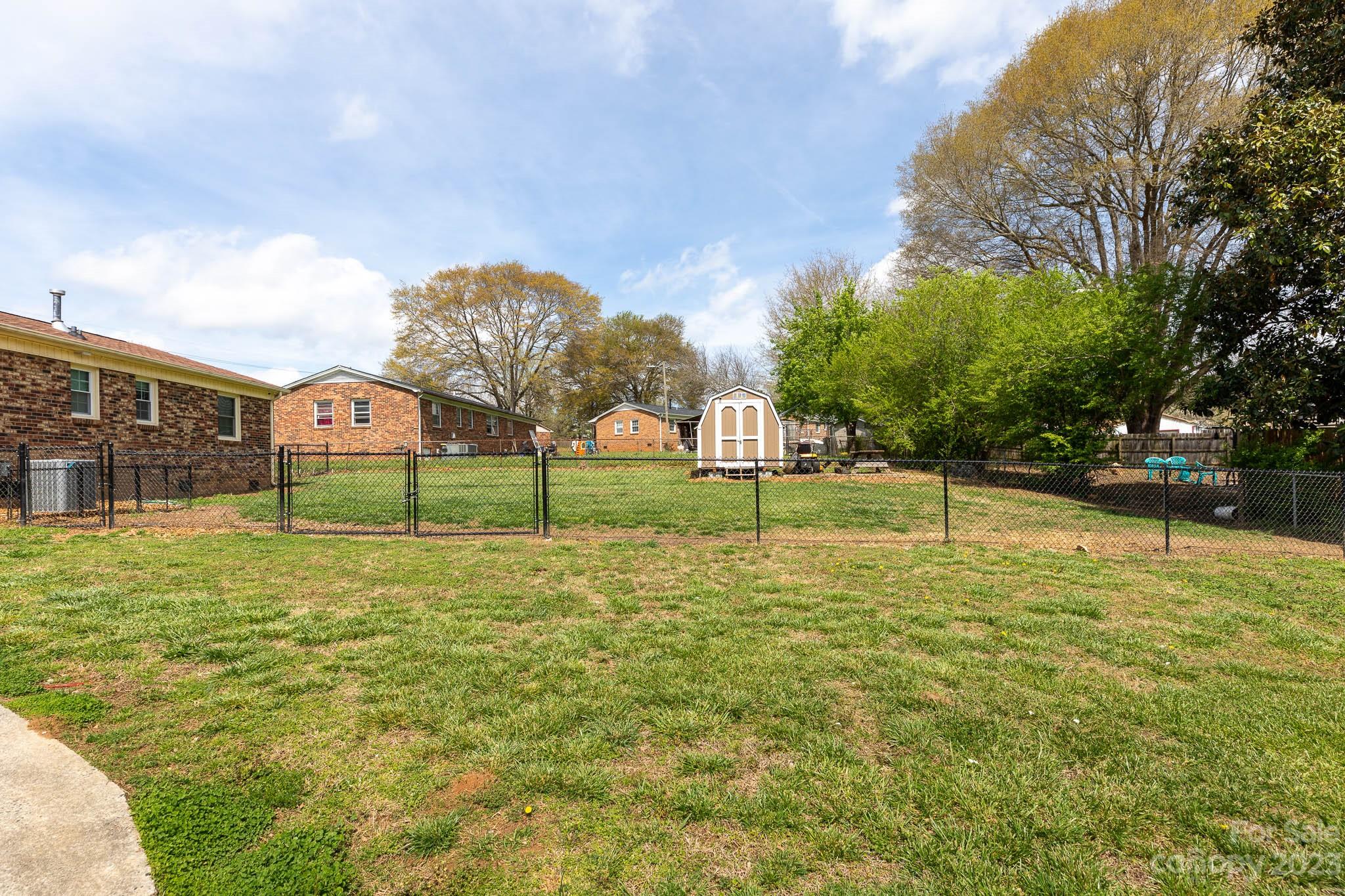 1005 Boyd Road Gastonia, NC 28052 - Photo 4 of 38 Gallery Image 4