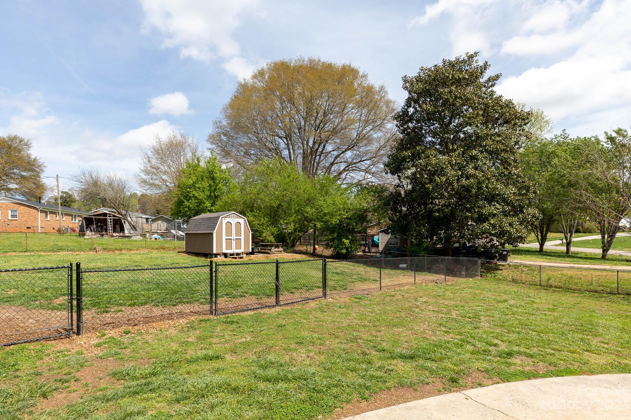 1005 Boyd Road Gastonia, NC 28052 - Photo 7 of 38 Gallery Image 7