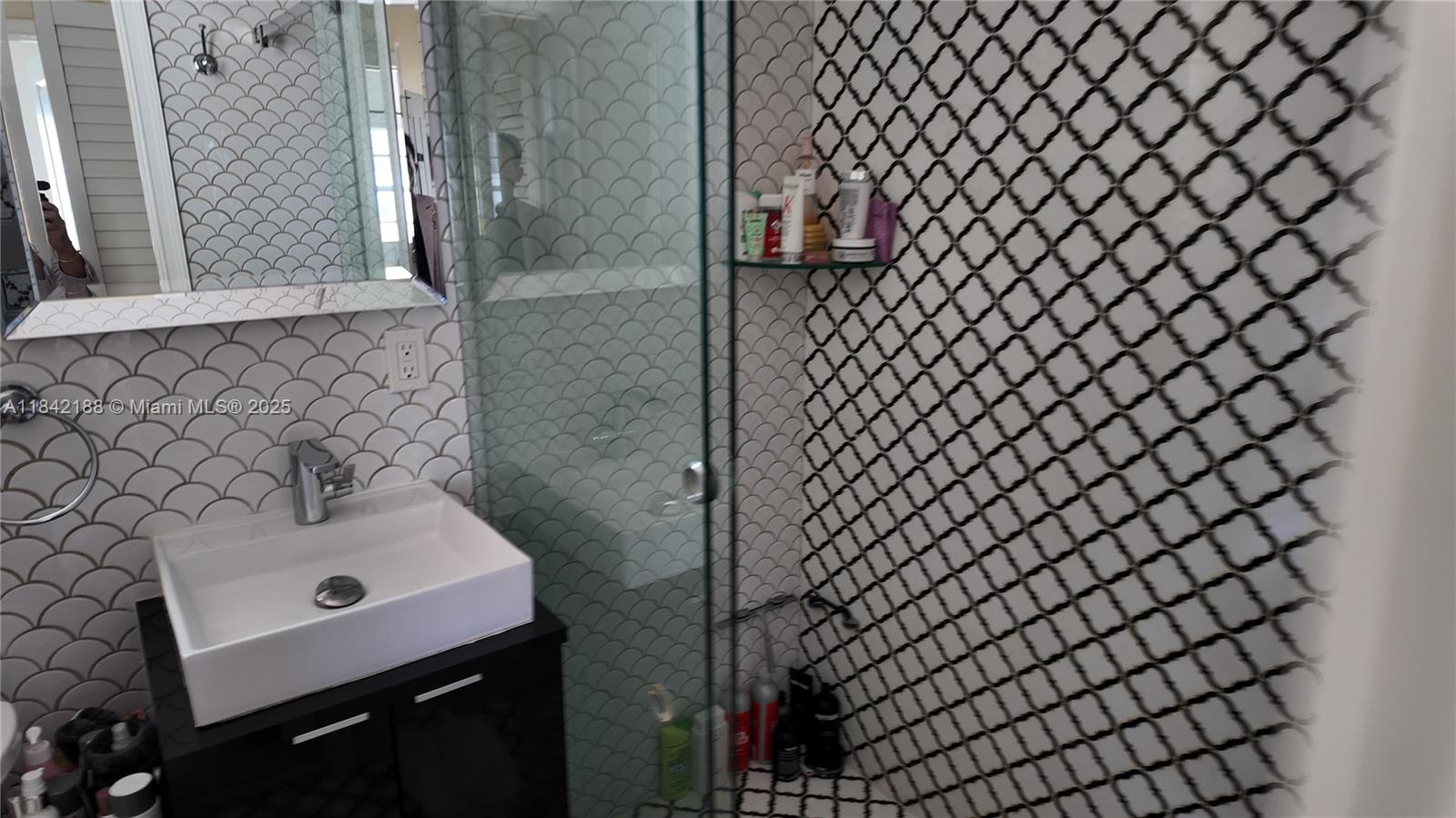 1535 Meridian Avenue, Unit 6 Miami Beach, FL 33139 - Photo 31 of 43