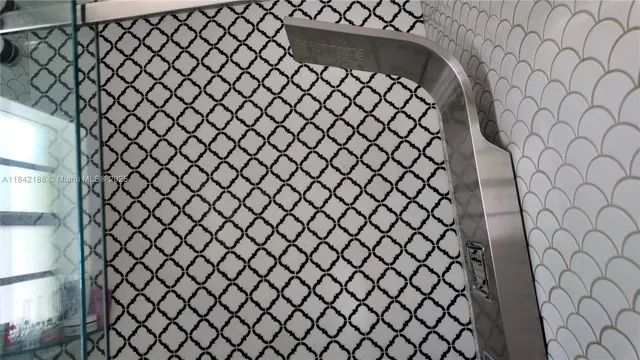 $250,000 | 1535 Meridian Avenue, Unit 6, Miami Beach, FL 33139