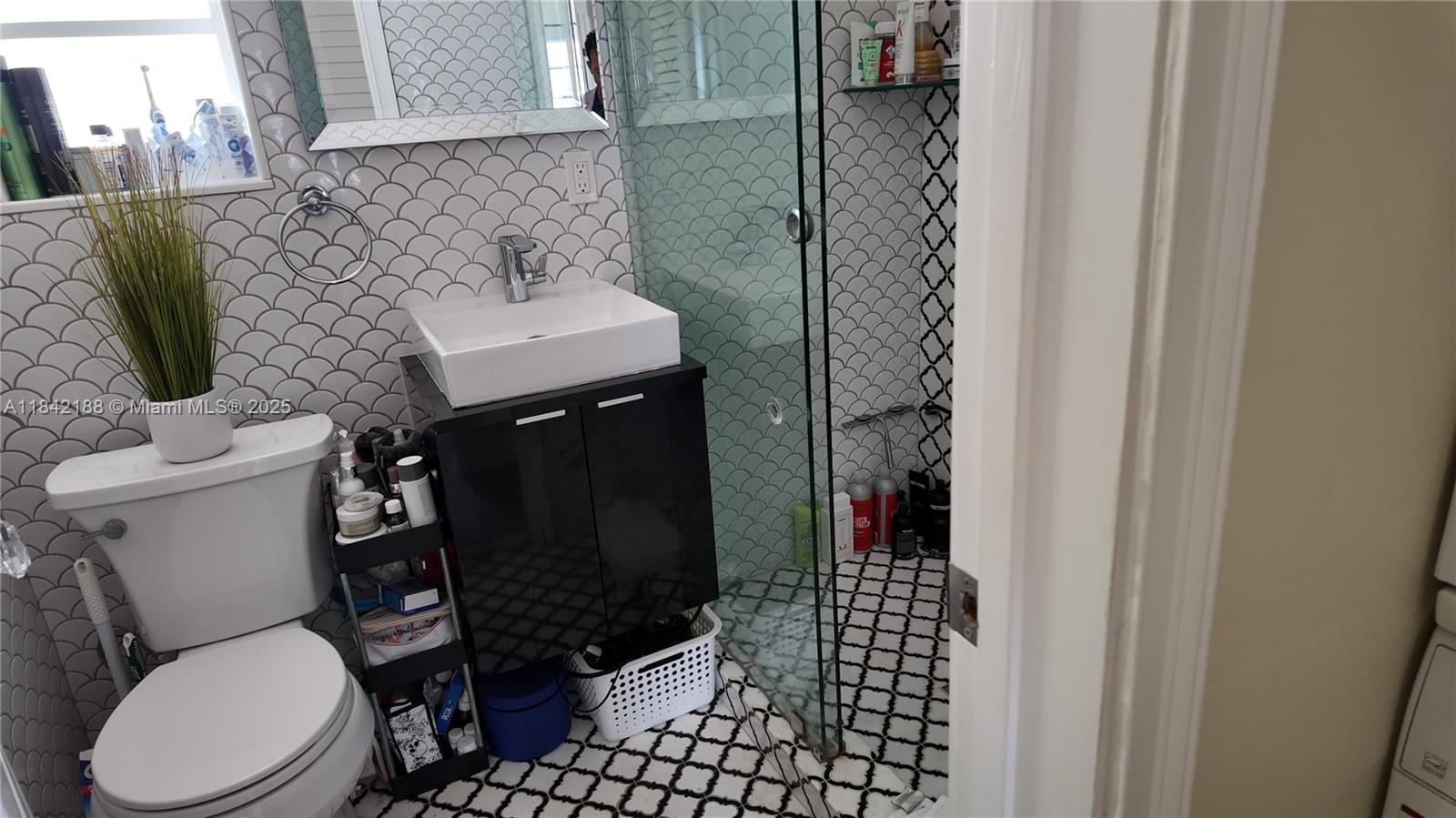 1535 Meridian Avenue, Unit 6 Miami Beach, FL 33139 - Photo 36 of 43