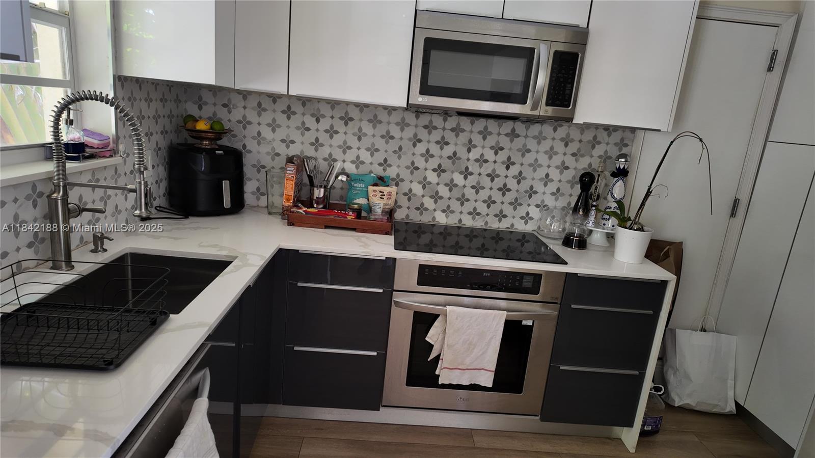 1535 Meridian Avenue, Unit 6 Miami Beach, FL 33139 - Photo 6 of 43