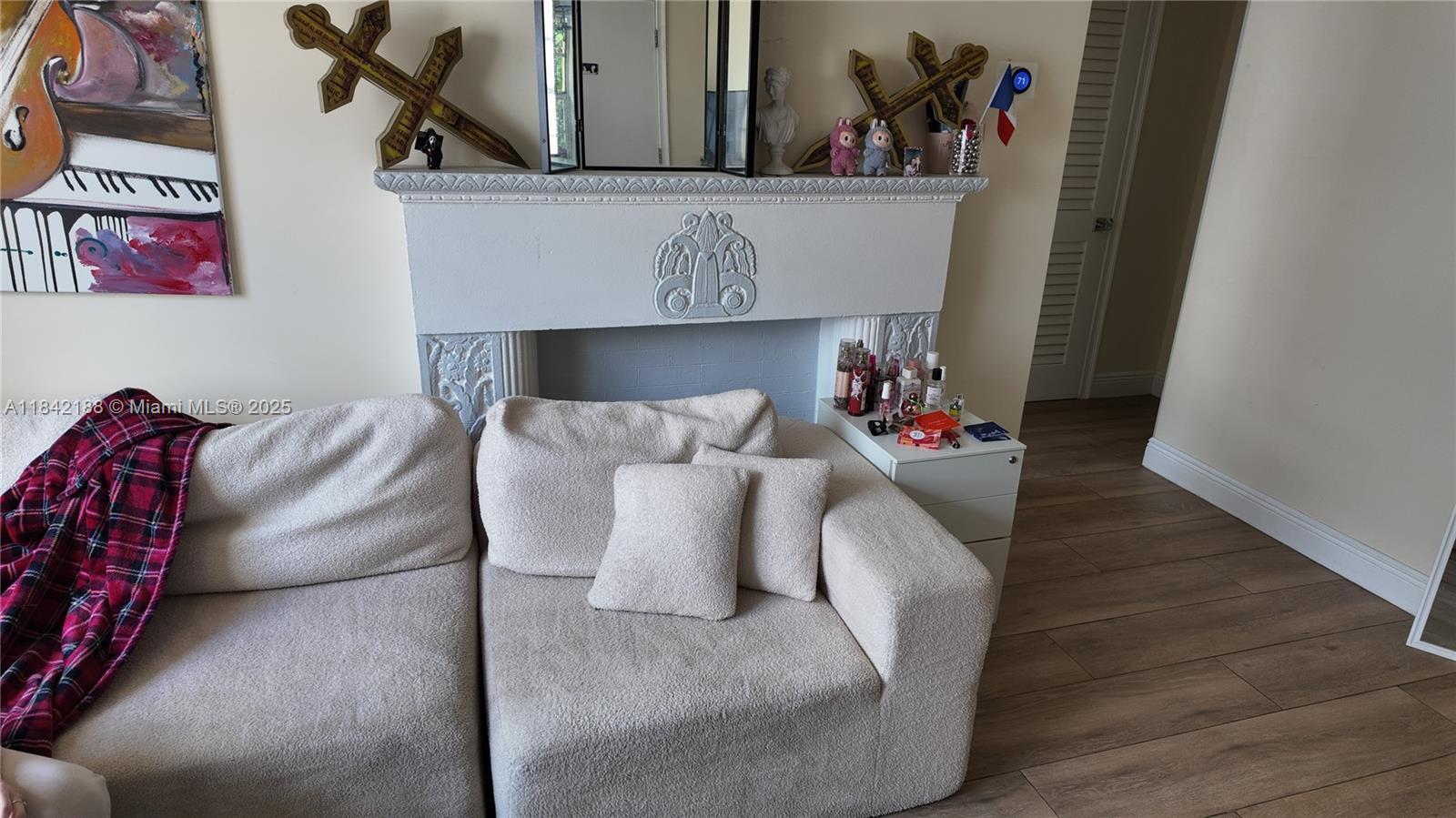 1535 Meridian Avenue, Unit 6 Miami Beach, FL 33139 - Photo 8 of 43