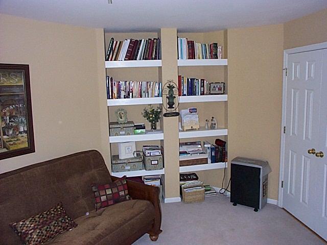 524 Pointe Of Oaks Road Summerville, SC 29485 - Photo 14 of 22 524 Point of Oaks 018