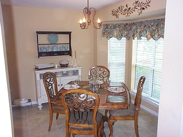 524 Pointe Of Oaks Road Summerville, SC 29485 - Photo 4 of 22 524 Point of Oaks 003
