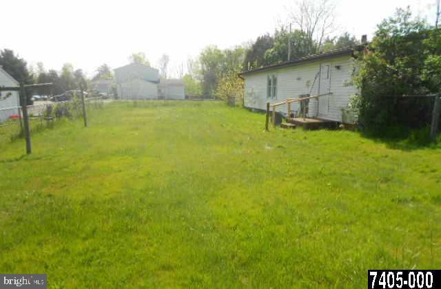 2801 Farmview Road York, PA 17408 - Photo 3 of 12 Gallery Image 3