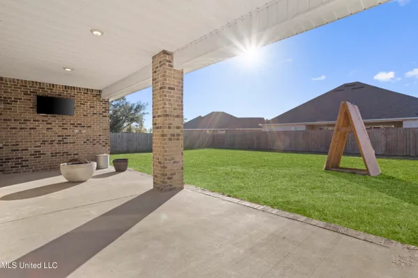 $398,000 | 144 Saltmeadow Circle, Ocean Springs, MS 39564