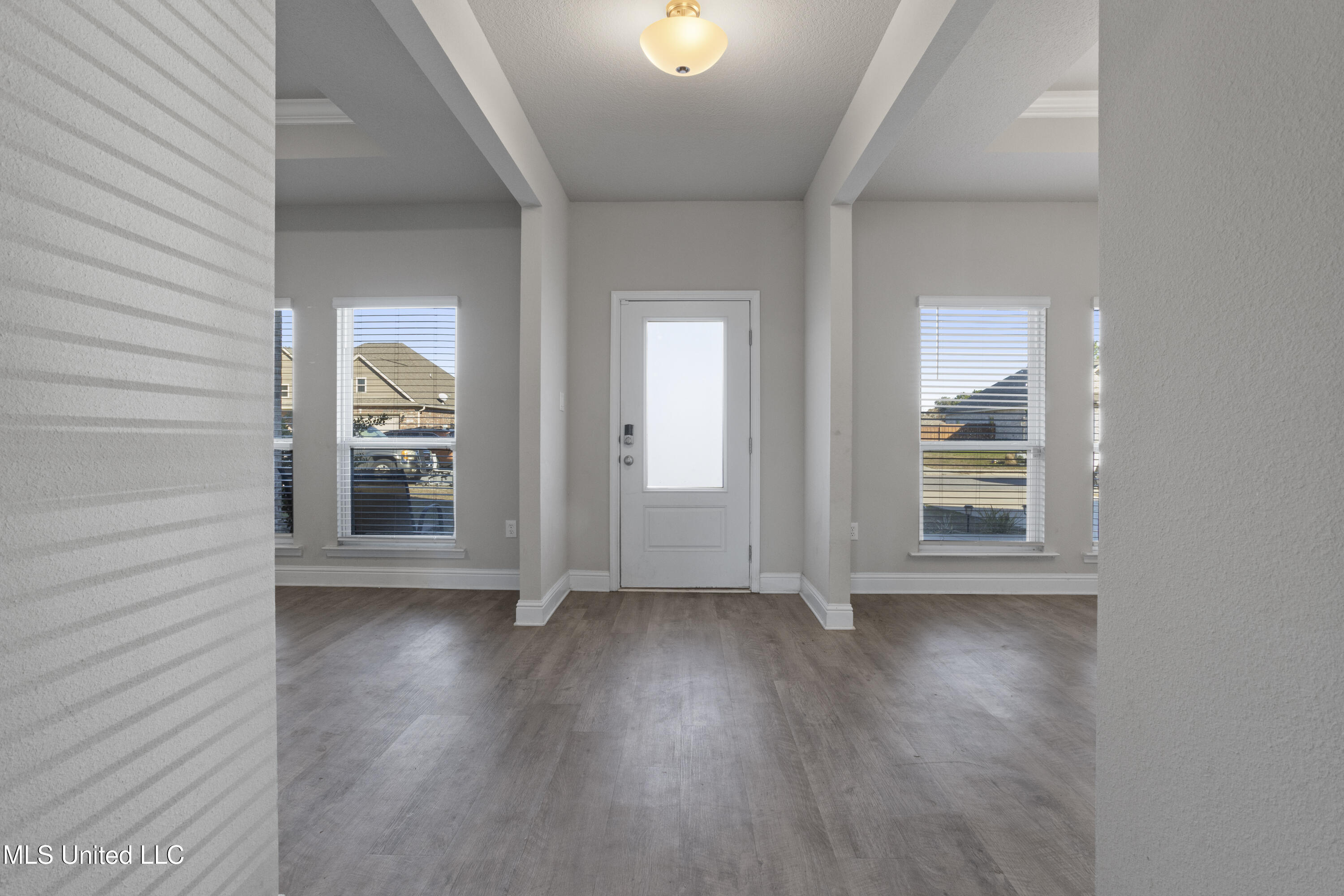 144 Saltmeadow Circle Ocean Springs, MS 39564 - Photo 5 of 46 0005
