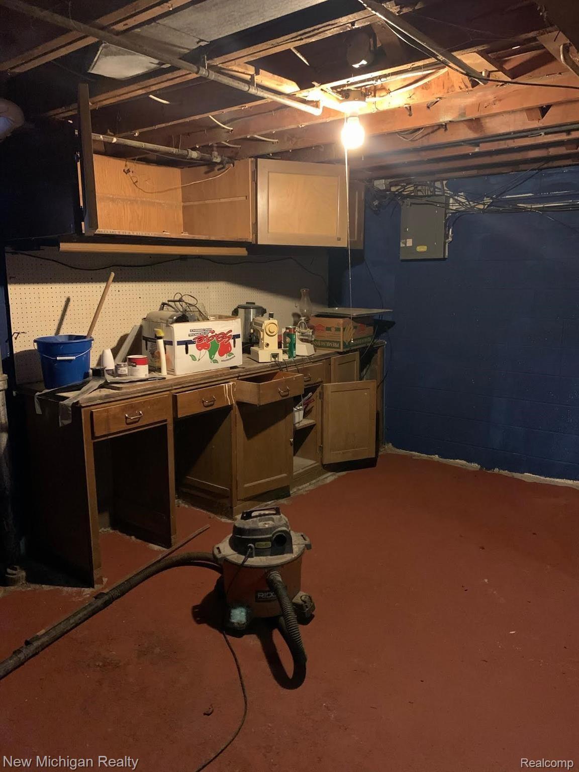 588 Vernier Road Grosse Pointe, MI 48236 - Photo 17 of 23 7ED55B0C-A5DC-459F-BA95-15E02CC31D90.jpeg