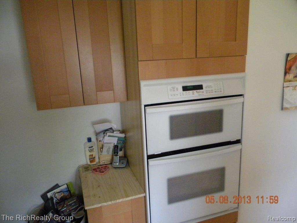 6095 North Lotz Road Canton, MI 48187 - Photo 4 of 23 Lotz - Kitchen View 2.jpg