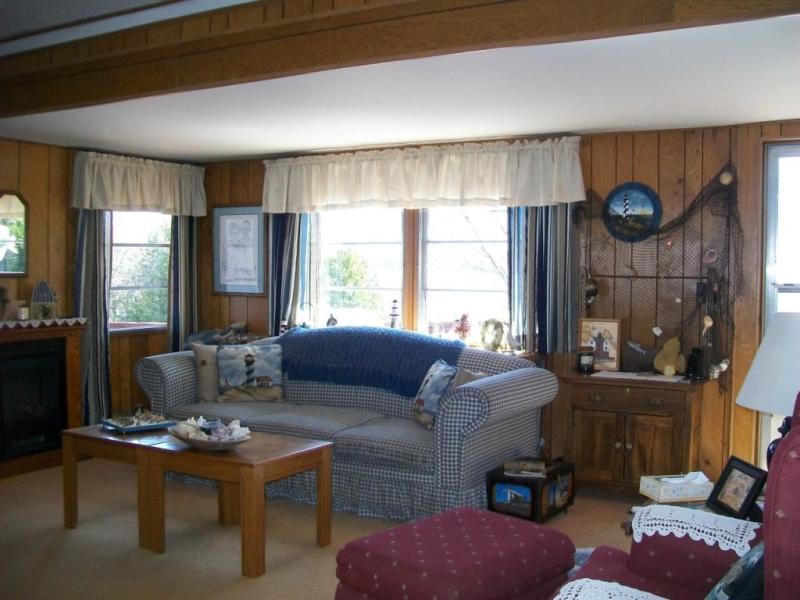 1639 Gros Cap Road St. Ignace, MI 49781 - Photo 1 of 3 Gallery Image 1