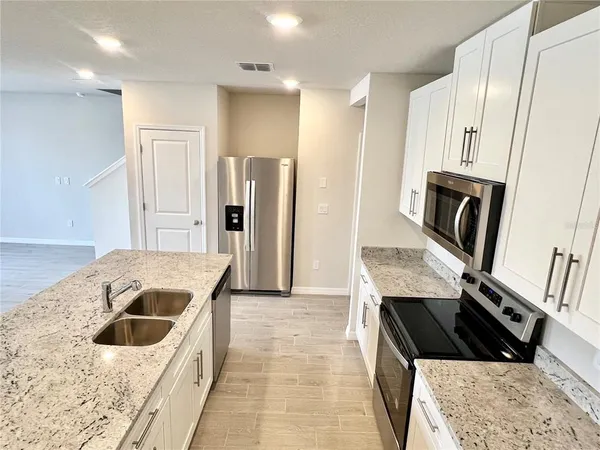 $2,195 | 32441 Limitless Place, Wesley Chapel, FL 33545