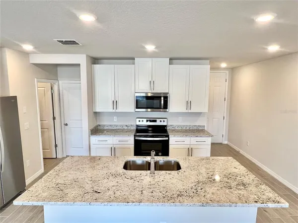 $2,195 | 32441 Limitless Place, Wesley Chapel, FL 33545