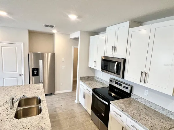 $2,195 | 32441 Limitless Place, Wesley Chapel, FL 33545