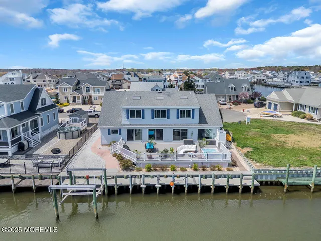 $999,999 | 1208 Spoonbill Court, Forked River, NJ 08731