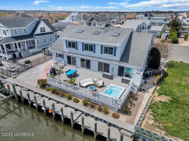 $999,999 | 1208 Spoonbill Court, Forked River, NJ 08731