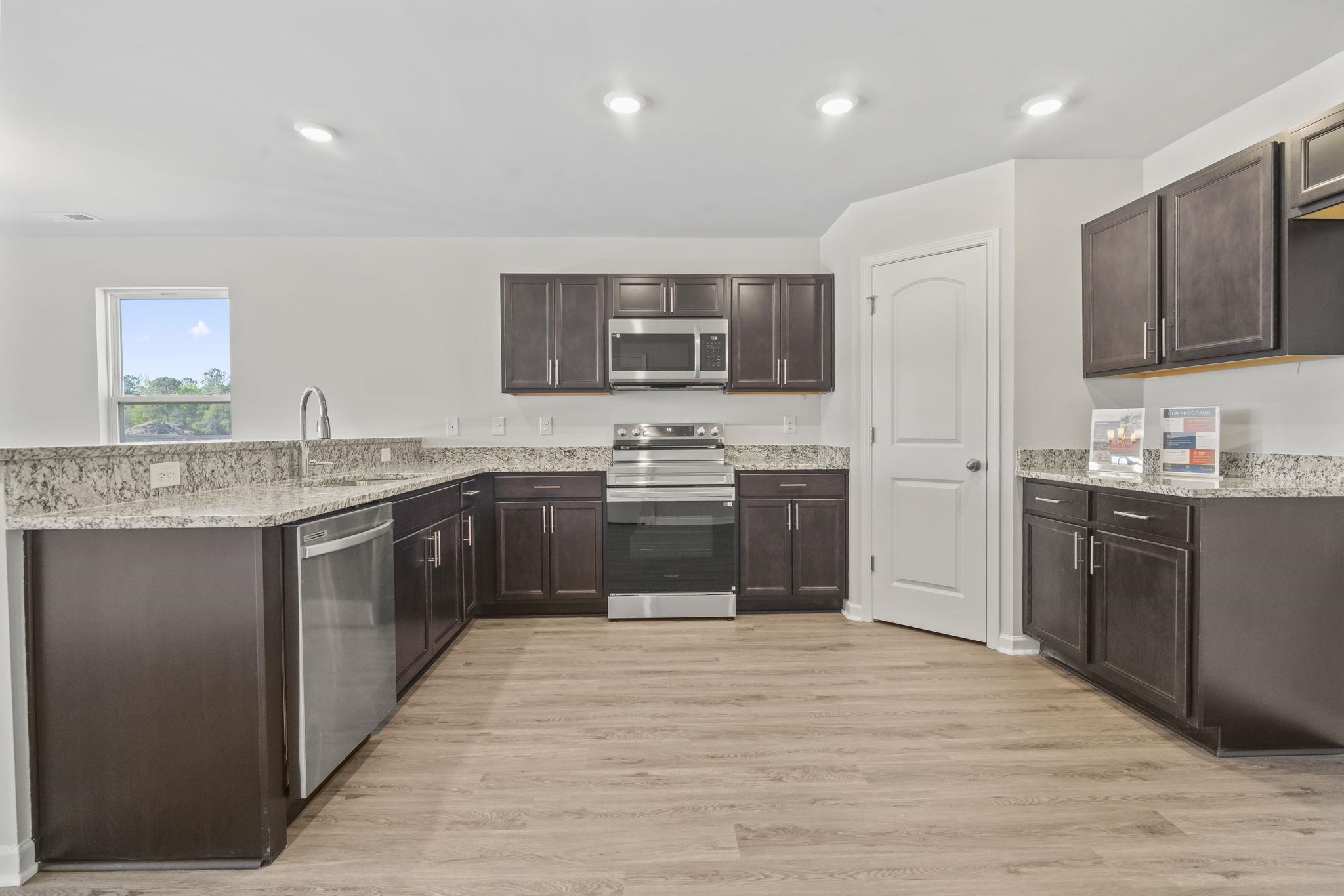 6749 Highway 66 Loris, SC 29569 - Photo 9 of 18
