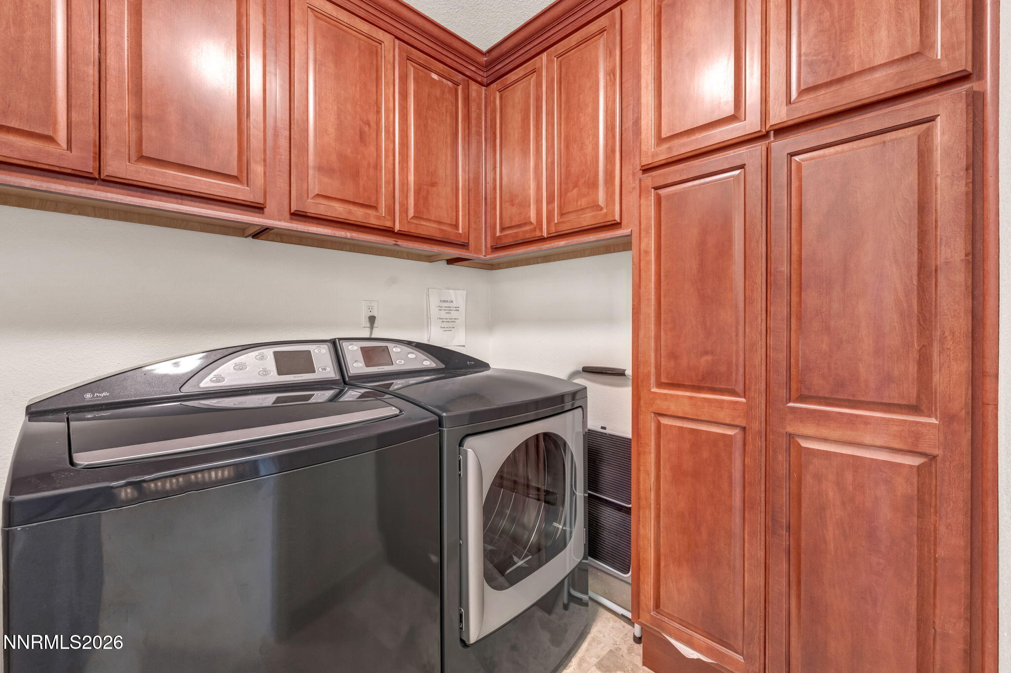 200 West 2nd Street, Unit 1103 Reno, NV 89501 - Photo 36 of 49 a utility room with dryer and washer