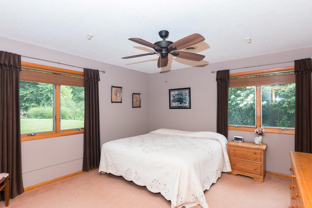 46699 Prospect Drive Decatur, MI 49045 - Photo 28 of 42 Master bed