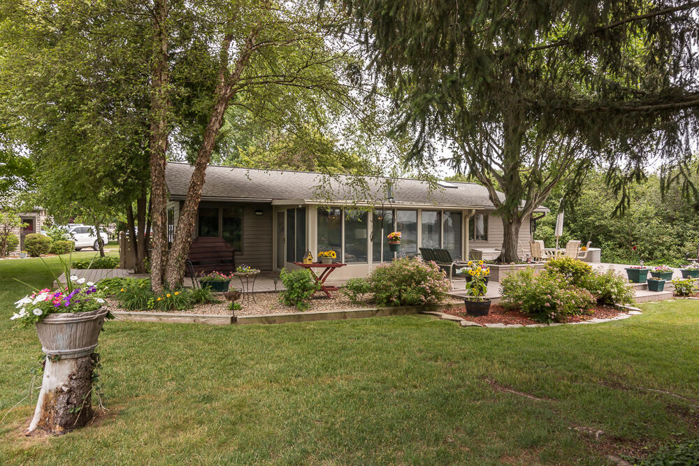 46699 Prospect Drive Decatur, MI 49045 - Photo 6 of 42 Front a