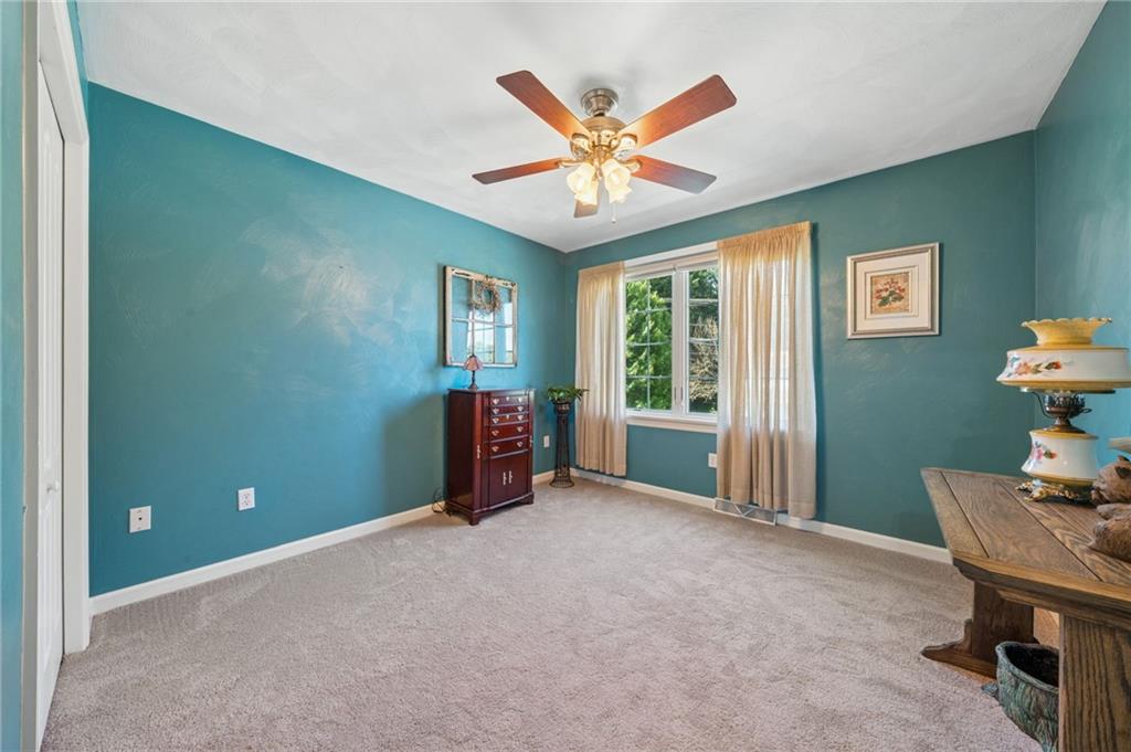 670 Meadowbrook Road Level Green, PA 15085 - Photo 24 of 38