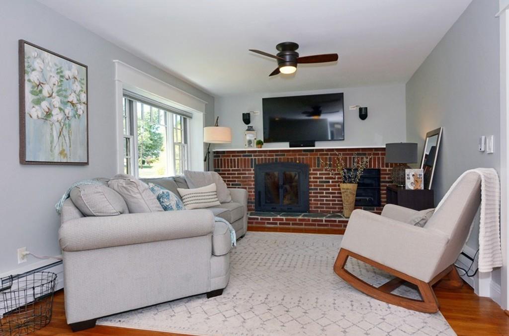 7 Curtis Road Hopkinton, MA 01748 - Photo 8 of 27 Gallery Image 8