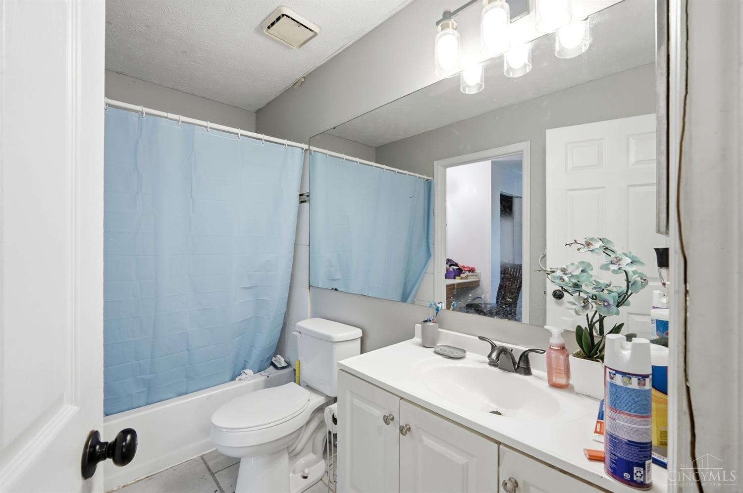 3433 Reading Road Cincinnati, OH 45229 - Photo 30 of 54
