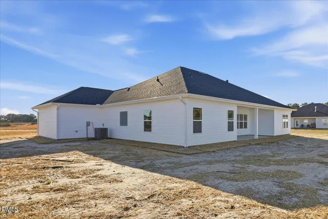 $374,250 | 103 Manchester Court, La Grange, NC 28551