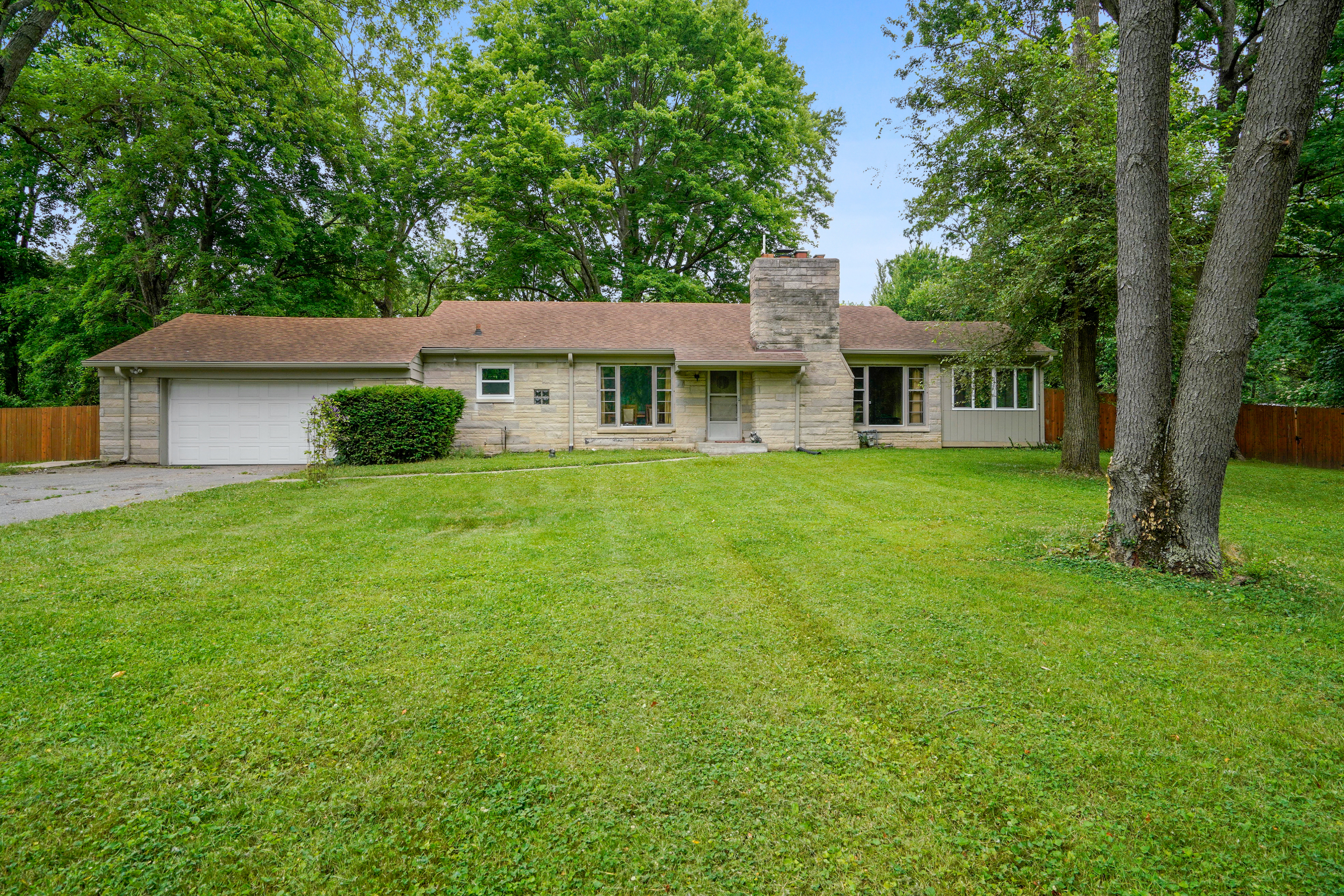6751 Allisonville Road Indianapolis, IN 46220 - Photo 1 of 25 Gallery Image 1